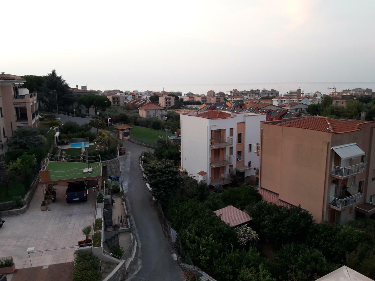 Appartamento Aurora&Nicole ideale per biker Pietra Ligure Esterno foto